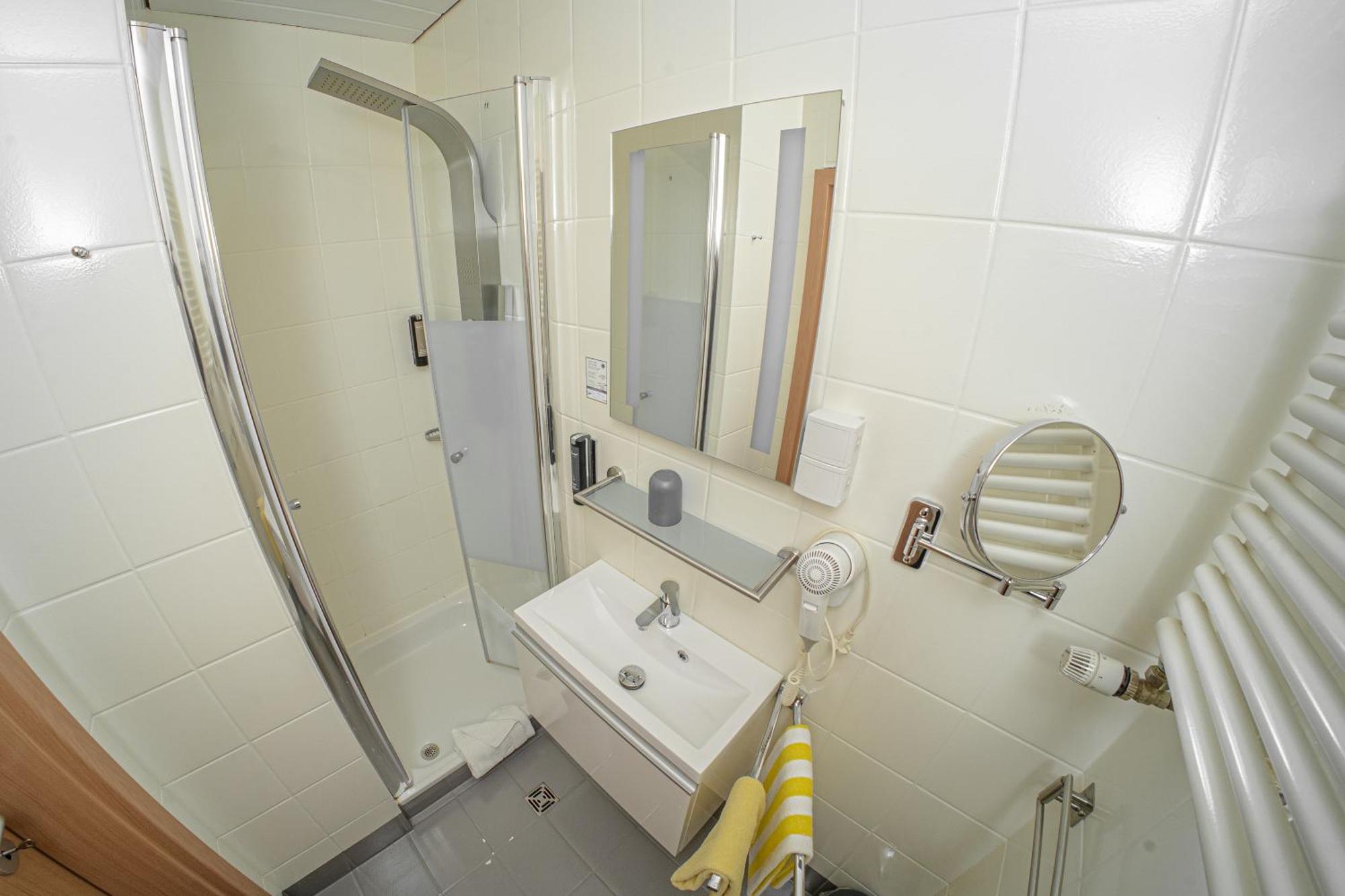 Landhotel Grabinger Schwandorf in Bayern Exterior foto